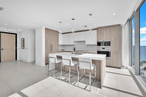 Copropriété à louer à Fort Lauderdale, Floride: 3 chambres, 212.56 m2 № 1988629 - photo 10