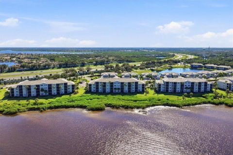 Copropriété à vendre à Bradenton, Floride: 2 chambres, 104.14 m2 № 2418772 - photo 29