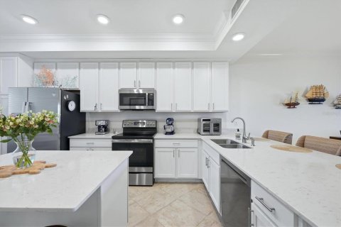 Copropriété à vendre à Bradenton, Floride: 2 chambres, 104.14 m2 № 2418772 - photo 11