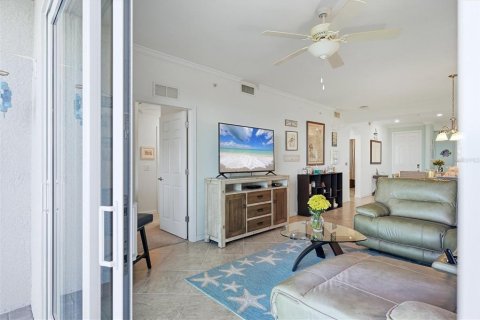 Copropriété à vendre à Bradenton, Floride: 2 chambres, 104.14 m2 № 2418772 - photo 6