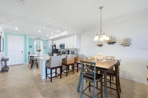 Copropriété à vendre à Bradenton, Floride: 2 chambres, 104.14 m2 № 2418772 - photo 9