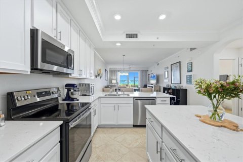 Copropriété à vendre à Bradenton, Floride: 2 chambres, 104.14 m2 № 2418772 - photo 12