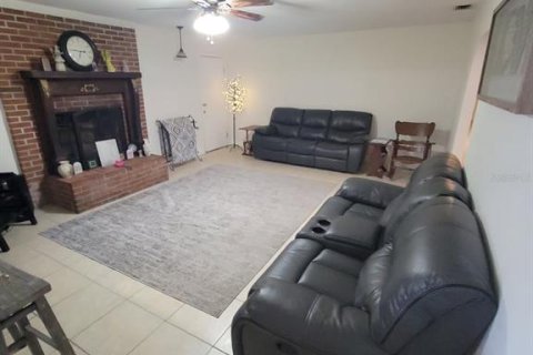 House in Lakeland, Florida 3 bedrooms, 262.17 sq.m. № 1719434 - photo 6