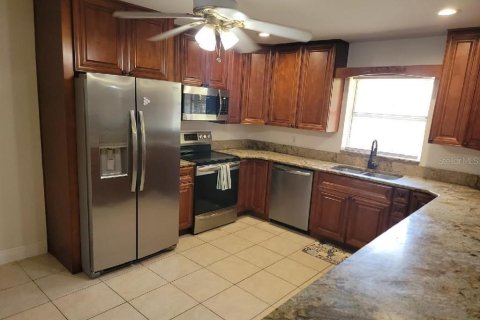 House in Lakeland, Florida 3 bedrooms, 262.17 sq.m. № 1719434 - photo 10