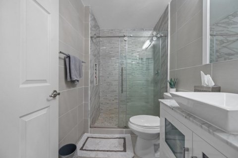 Casa en venta en Boynton Beach, Florida, 5 dormitorios, 289.02 m2 № 2176223 - foto 28