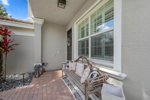 Casa en venta en Boynton Beach, Florida, 5 dormitorios, 289.02 m2 № 2176223 - foto 3