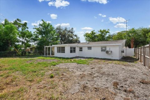 Casa en venta en New Port Richey, Florida, 2 dormitorios, 93.27 m2 № 2381288 - foto 25
