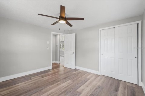 Casa en venta en New Port Richey, Florida, 2 dormitorios, 93.27 m2 № 2381288 - foto 17