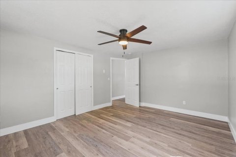 Casa en venta en New Port Richey, Florida, 2 dormitorios, 93.27 m2 № 2381288 - foto 19
