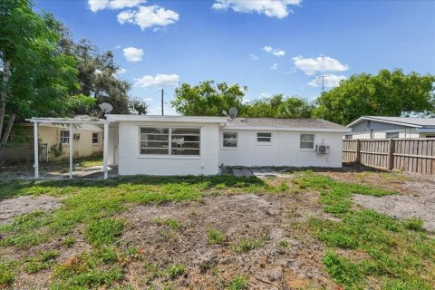 Casa en venta en New Port Richey, Florida, 2 dormitorios, 93.27 m2 № 2381288 - foto 24