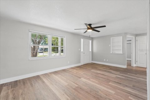 Casa en venta en New Port Richey, Florida, 2 dormitorios, 93.27 m2 № 2381288 - foto 10