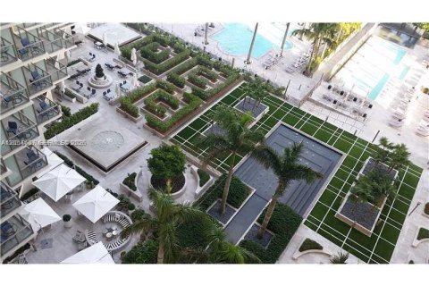 Condo in Bal Harbour, Florida, 2 bedrooms № 2180697 - photo 10