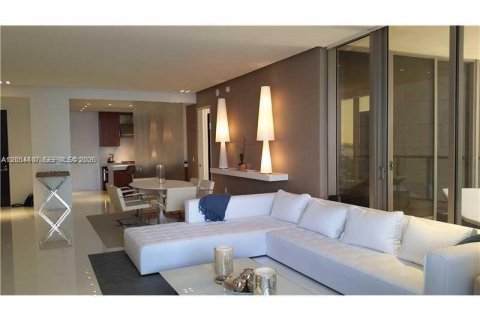 Condo in Bal Harbour, Florida, 2 bedrooms № 2180697 - photo 5