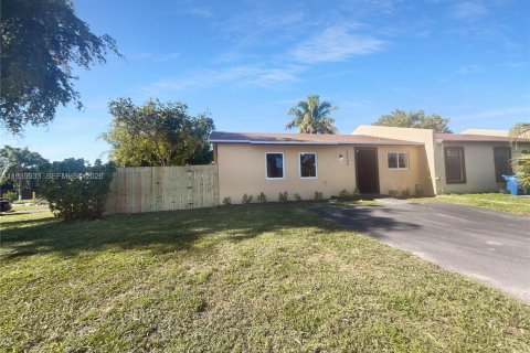 Купить таунхаус в Майами-Гарденс, Флорида 3 спальни, 92.81м2, № 1997162 - фото 8