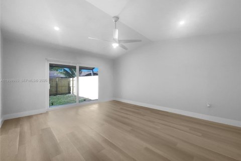 Купить таунхаус в Майами-Гарденс, Флорида 3 спальни, 92.81м2, № 1997162 - фото 3