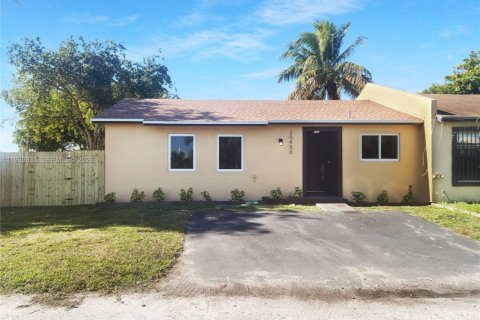 Купить таунхаус в Майами-Гарденс, Флорида 3 спальни, 92.81м2, № 1997162 - фото 6