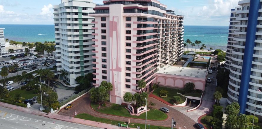 Кондоминиум с 1 спальней в Майами-Бич, Флорида № 2053464