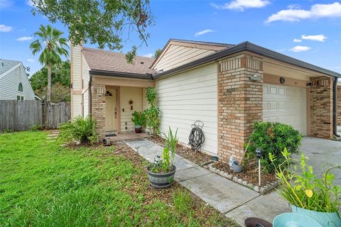 Duplex in Orlando, Florida 3 bedrooms, 130.71 sq.m. № 1911656 - photo 3