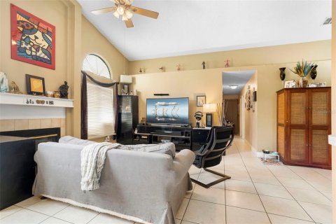 Duplex in Orlando, Florida 3 bedrooms, 130.71 sq.m. № 1911656 - photo 5