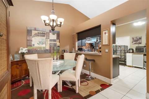Duplex in Orlando, Florida 3 bedrooms, 130.71 sq.m. № 1911656 - photo 16