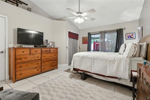 Duplex in Orlando, Florida 3 bedrooms, 130.71 sq.m. № 1911656 - photo 18