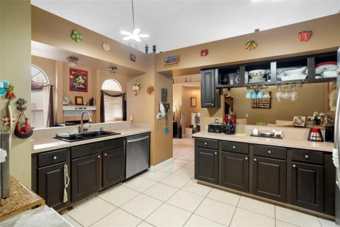 Duplex in Orlando, Florida 3 bedrooms, 130.71 sq.m. № 1911656 - photo 12