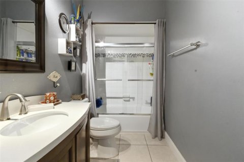 Duplex in Orlando, Florida 3 bedrooms, 130.71 sq.m. № 1911656 - photo 27