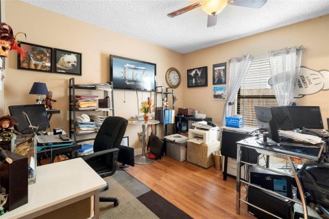 Duplex in Orlando, Florida 3 bedrooms, 130.71 sq.m. № 1911656 - photo 29