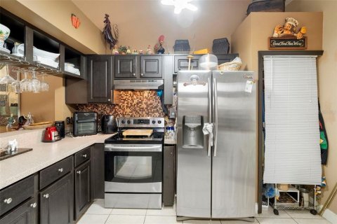 Duplex in Orlando, Florida 3 bedrooms, 130.71 sq.m. № 1911656 - photo 11