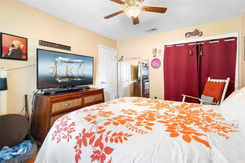 Duplex in Orlando, Florida 3 bedrooms, 130.71 sq.m. № 1911656 - photo 24