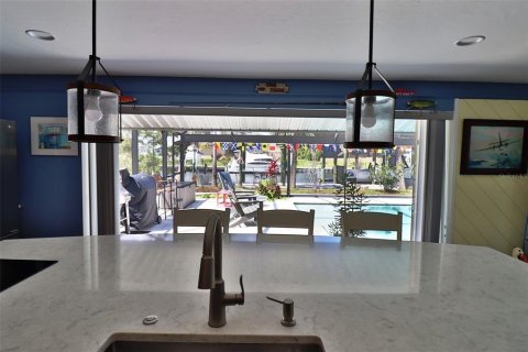 House in Port Charlotte, Florida 3 bedrooms, 208.38 sq.m. № 2149498 - photo 23
