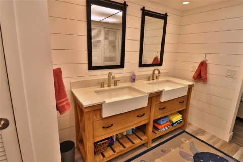 House in Port Charlotte, Florida 3 bedrooms, 208.38 sq.m. № 2149498 - photo 24