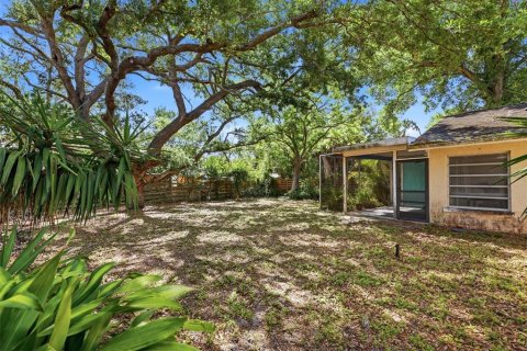House in Sarasota, Florida 3 bedrooms, 121.33 sq.m. № 2133809 - photo 23
