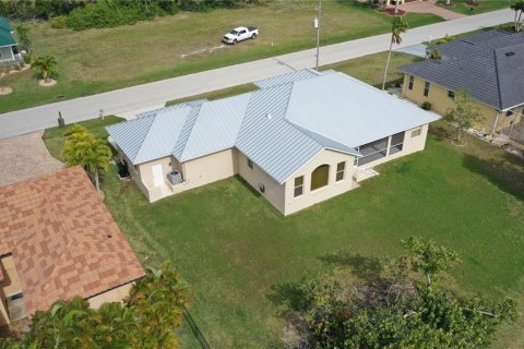 Casa en venta en Punta Gorda, Florida, 3 dormitorios, 199.55 m2 № 1509005 - foto 16