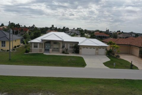 Casa en venta en Punta Gorda, Florida, 3 dormitorios, 199.55 m2 № 1509005 - foto 18