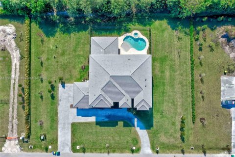 House in Southwest Ranches, Florida 7 bedrooms, 733.46 sq.m. № 1863658 - photo 28