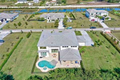 House in Southwest Ranches, Florida 7 bedrooms, 733.46 sq.m. № 1863658 - photo 30