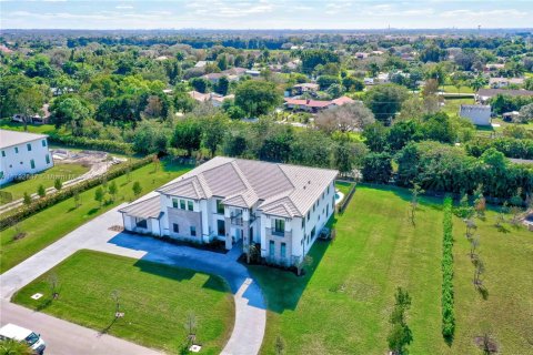House in Southwest Ranches, Florida 7 bedrooms, 733.46 sq.m. № 1863658 - photo 27