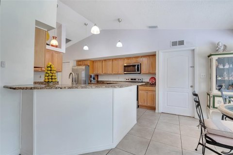 House in Longwood, Florida 5 bedrooms, 247.21 sq.m. № 1911593 - photo 15