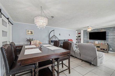 Villa ou maison à vendre à Seminole, Floride: 4 chambres, 182.74 m2 № 2304753 - photo 10