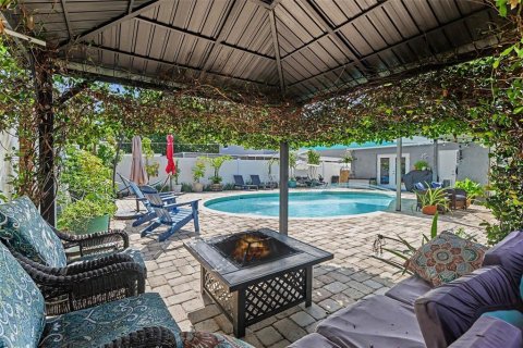 Villa ou maison à vendre à Seminole, Floride: 4 chambres, 182.74 m2 № 2304753 - photo 25