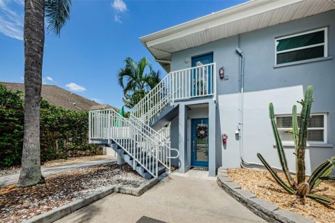 Condominio en venta en Dunedin, Florida, 2 dormitorios, 83.61 m2 № 1673243 - foto 3