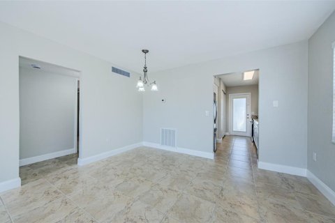Condominio en venta en Dunedin, Florida, 2 dormitorios, 83.61 m2 № 1673243 - foto 25