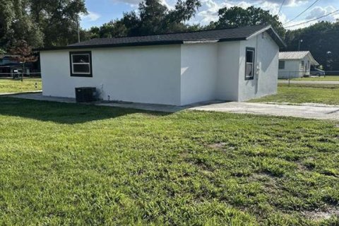 House in Lakeland, Florida 3 bedrooms, 104.98 sq.m. № 2273248 - photo 16