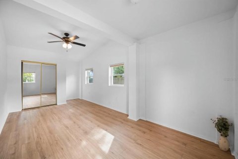 Casa en alquiler en Saint Petersburg, Florida, 3 dormitorios, 98.85 m2 № 1873764 - foto 6