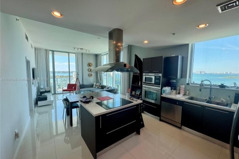 Condo in North Bay Village, Florida, 3 bedrooms  № 1862841 - photo 6