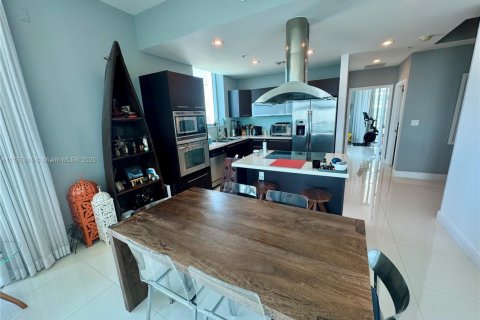 Condo in North Bay Village, Florida, 3 bedrooms  № 1862841 - photo 4