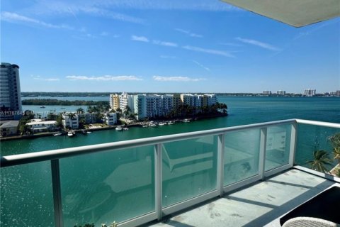 Condo in North Bay Village, Florida, 3 bedrooms  № 1862841 - photo 30