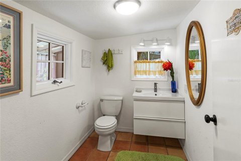 Commercial property in Sarasota, Florida 4 bedrooms, 69.86 sq.m. № 1877229 - photo 16