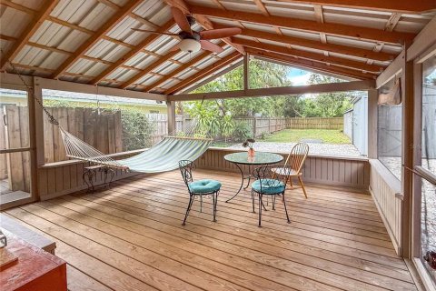Commercial property in Sarasota, Florida 4 bedrooms, 69.86 sq.m. № 1877229 - photo 26